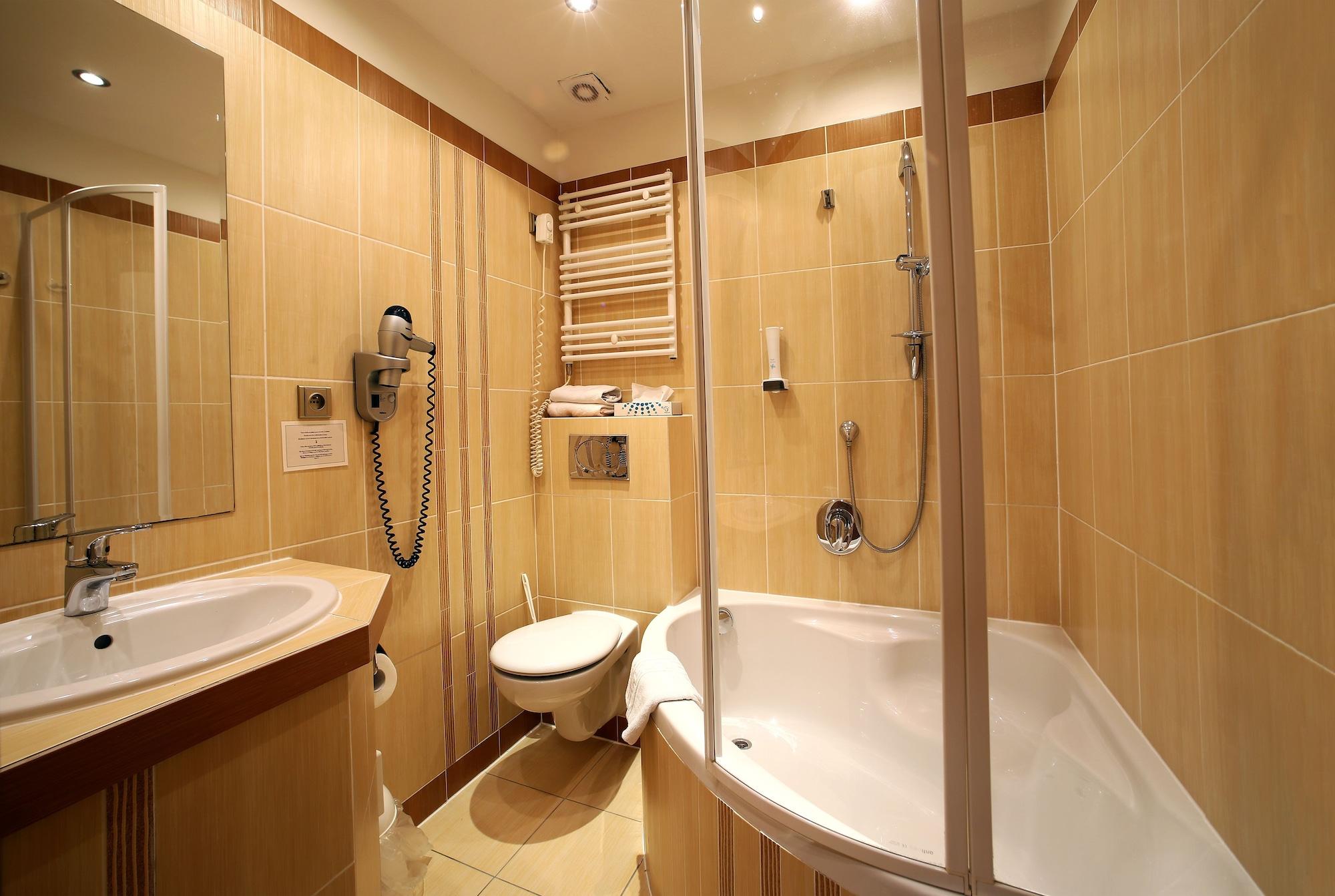 Roudna Hotel