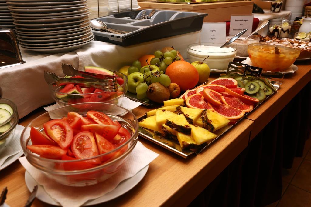 Roudna Hotel 3*